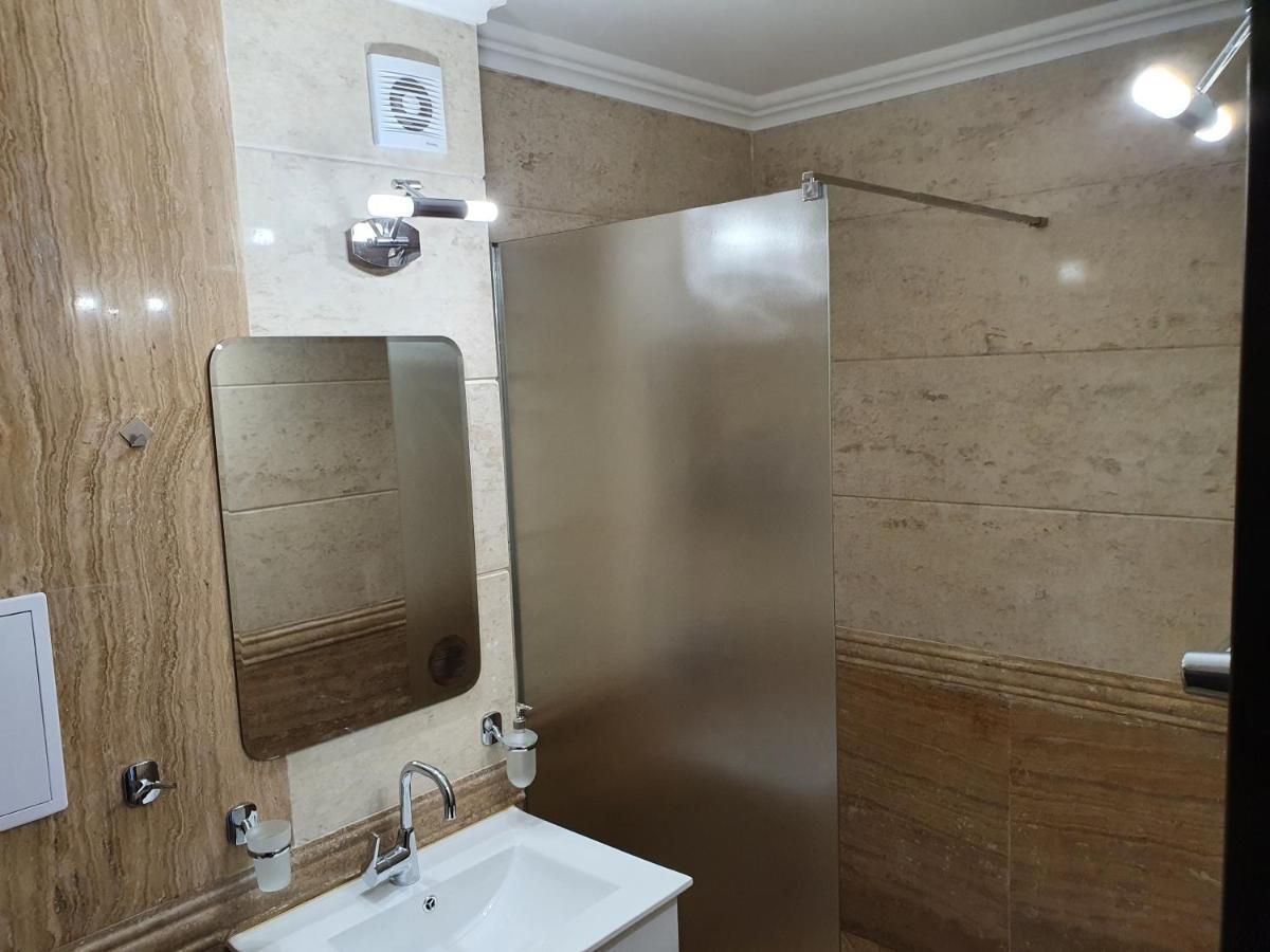 רבדה Апартамент За Гости ,,1В-15" Амара Бутик"" מראה חיצוני תמונה